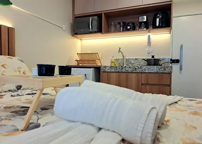 Luxo E Conforto A 50 M Das Piscinas Naturais